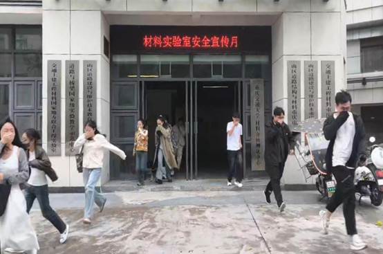 说明: Image_1760876860796